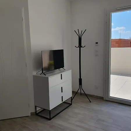 Maison Neuve Chic Djoko