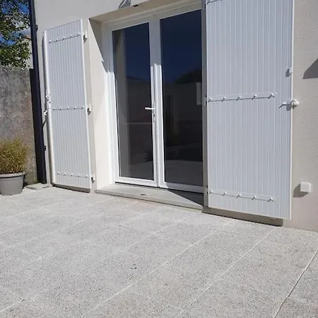 Cosy Maison Neuve Rodger *