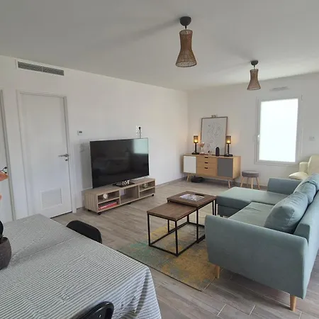 Apartment Maison Neuve Chic Djoko Medis
