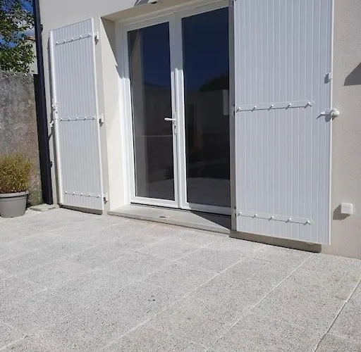 Cosy Maison Neuve Rodger *